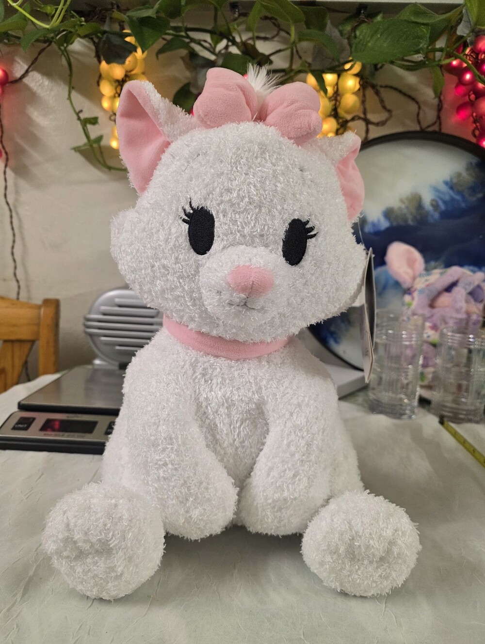 Disney Marie  Plush, The Aristocats with tags (missing Removable weighted pouch)
